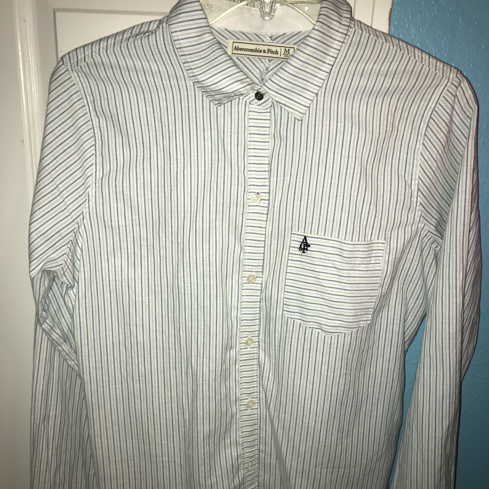 Abercrombie& finch button up!